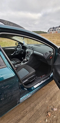 Ford Mondeo cena 18000 przebieg: 238000, rok produkcji 2009 z Przeworsk małe 56